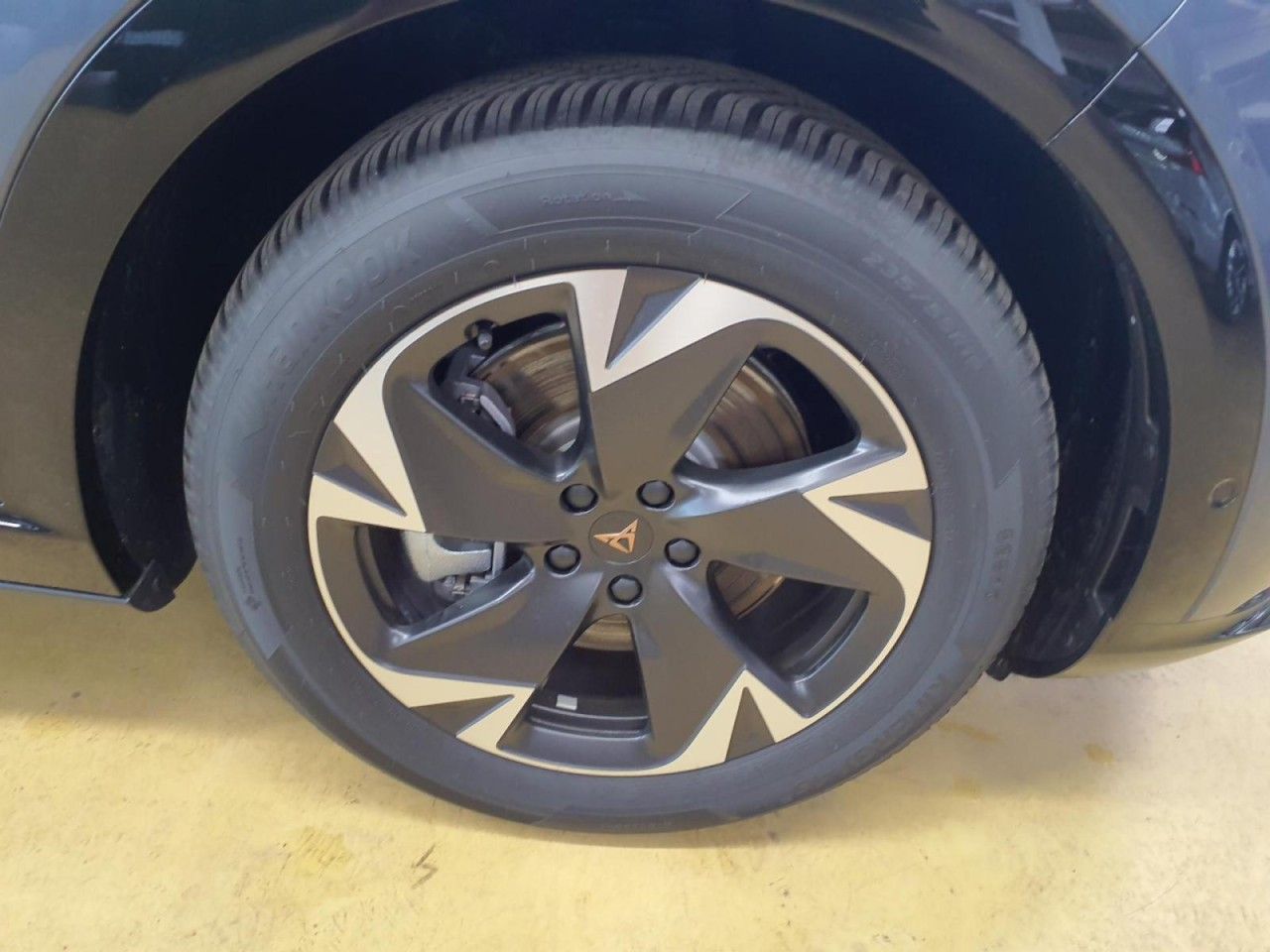 Cupra Tavascan - Bild 17