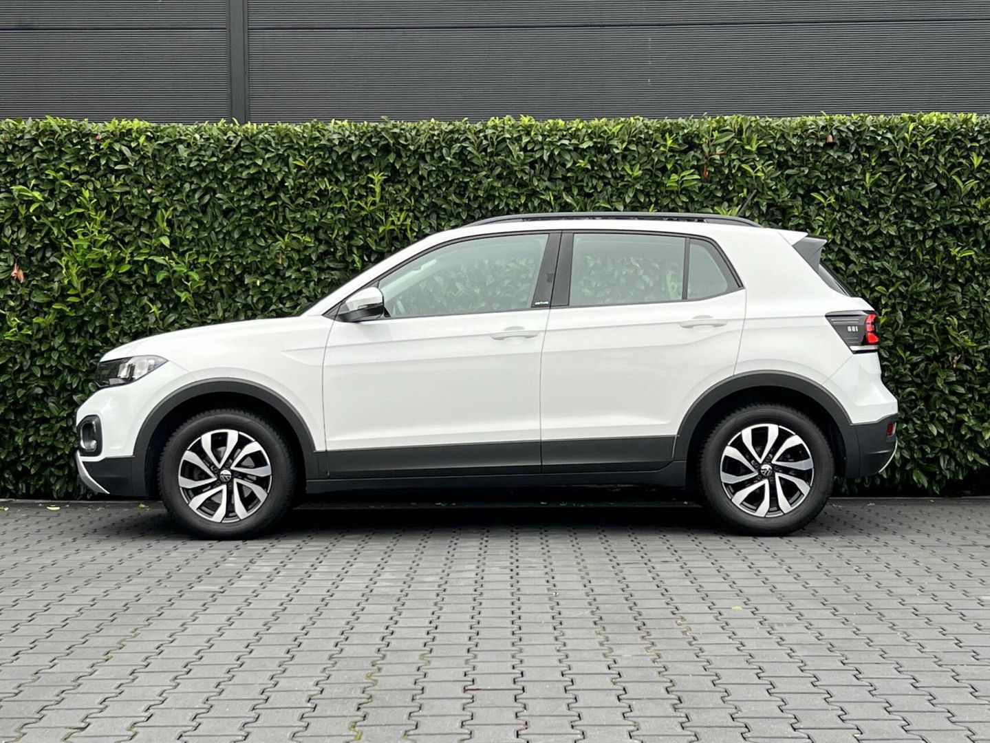 Volkswagen T-Cross 1.0 TSI Active, VIRTUAL COCKPIT, navi Te imagem 3