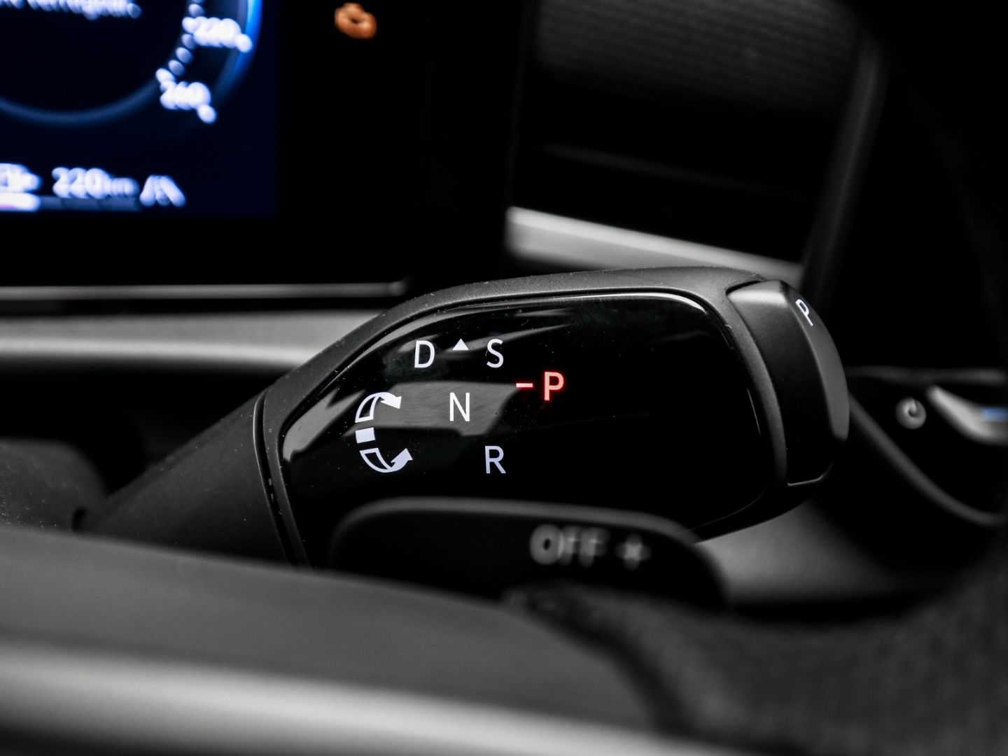 Volkswagen T-Roc R-Line 1.5 eTSI DSG AHK Navi Kamera Matrix foto 5