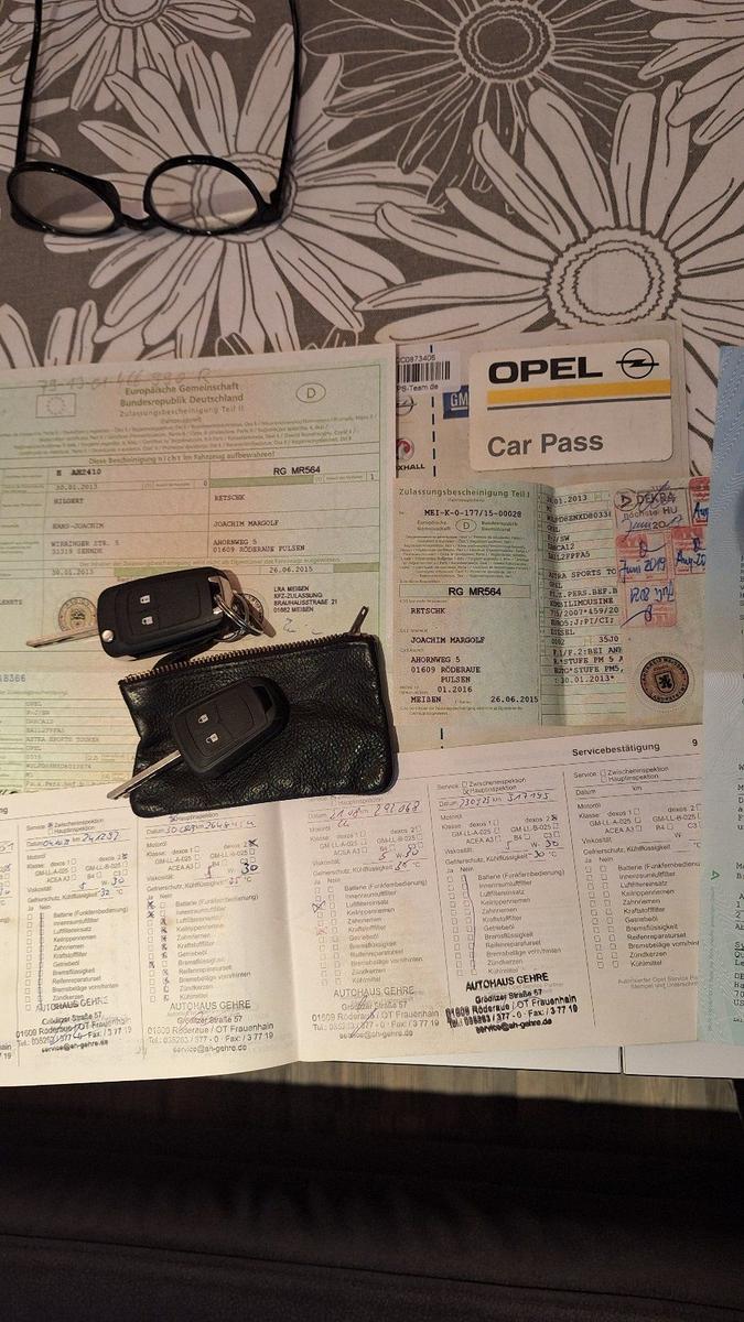 Opel Astra 2013 — photo 9