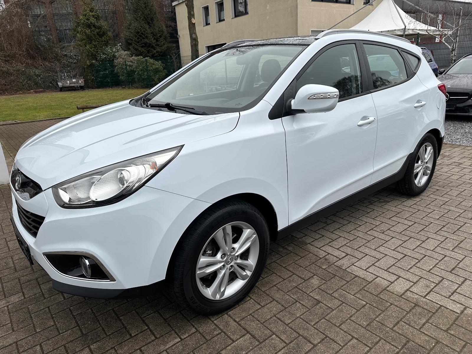 Hyundai ix35 Style 4WD  PANO-Anhängerkuplung
