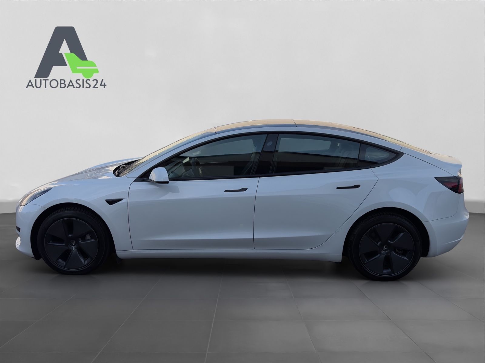Tesla Model 3 Basis RWD 1.Hand Gigafactory Shanghai foto 2