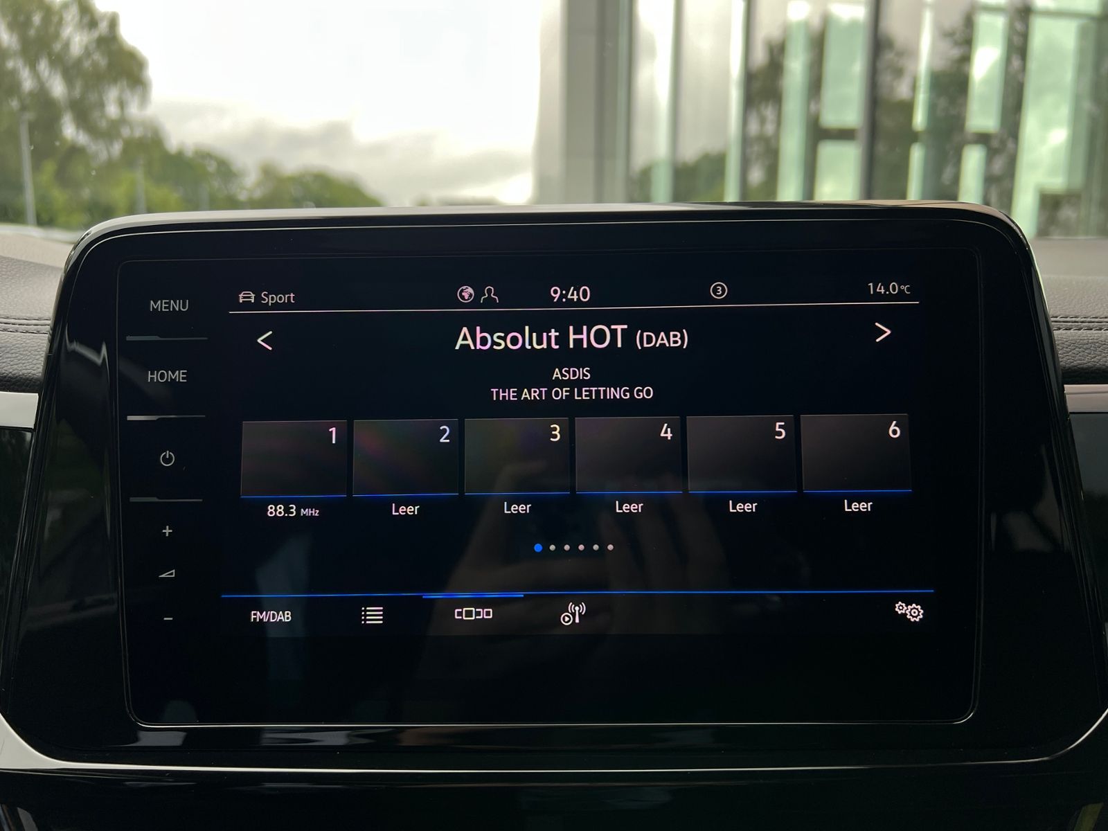 Fahrzeugabbildung Volkswagen T-Roc R-Line 2.0 TSI DSG 4MOTION *AHK,Pano,DCC,1