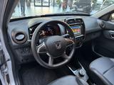 Dacia Spring Comfort Plus Navi SHZ Kamera Service neu - silberne Dacia Spring