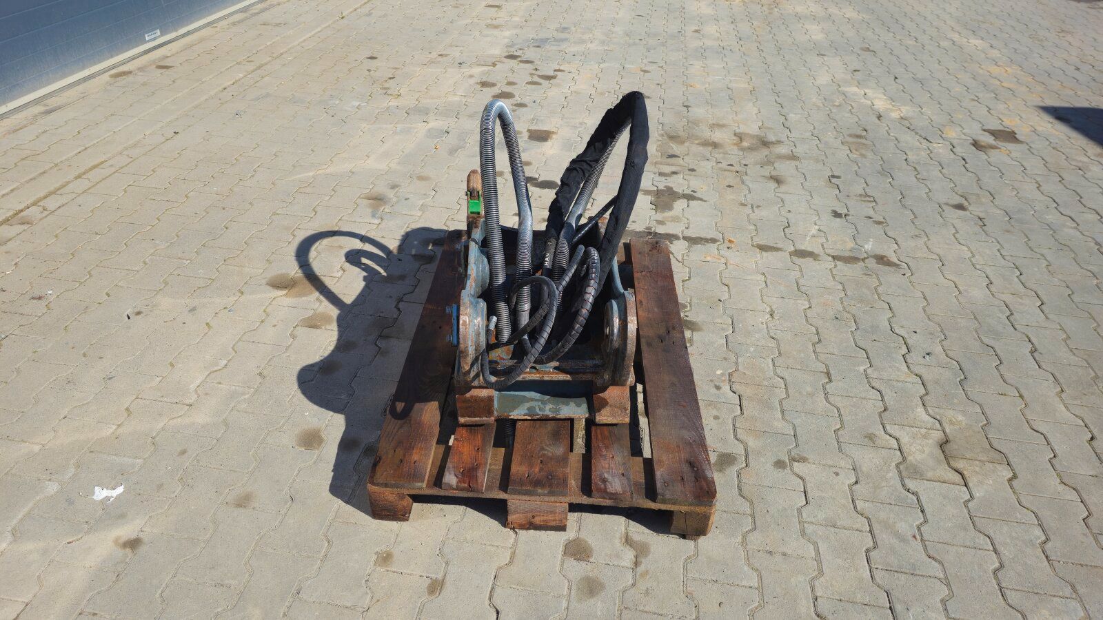 Fahrzeugabbildung CAT 918 Oilquick Quick coupler OQ65 Schnellwechsler