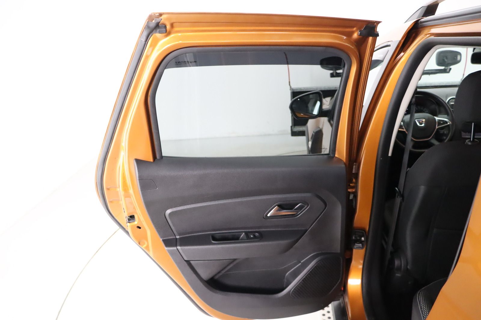 Fahrzeugabbildung Dacia Duster Prestige WINTERDIENST 4x4 * RFK * AHK