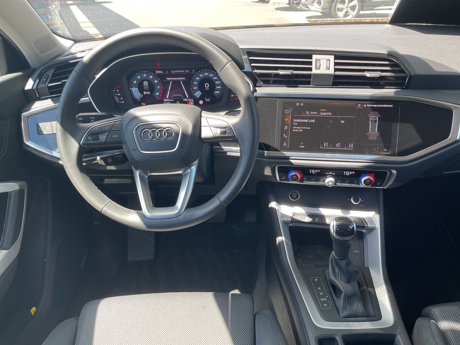 Fahrzeugabbildung Audi Q3 advanced 35 TFSI S tronic AHK,Navi,SHZ,ACC,LM