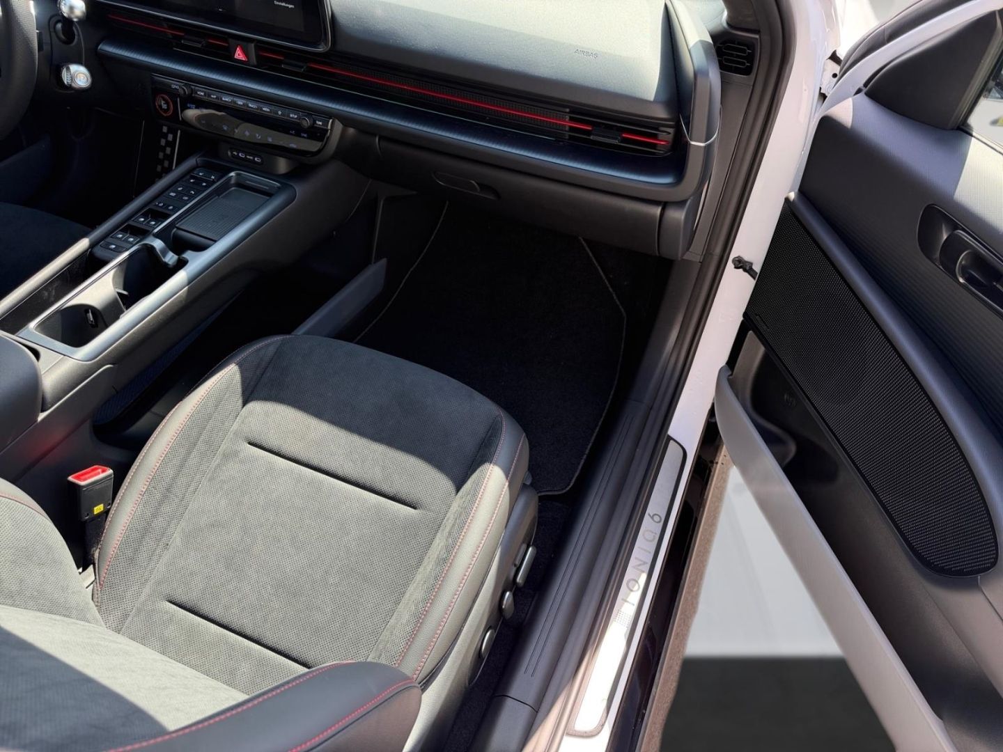Hyundai IONIQ 6 – Bild 15