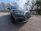 Audi Q5 2.0 TFSI, 8-fach, AHK, Navi, SHZ, Dachträger. - Audi Q5 mit Benzin-Antrieb: Grau