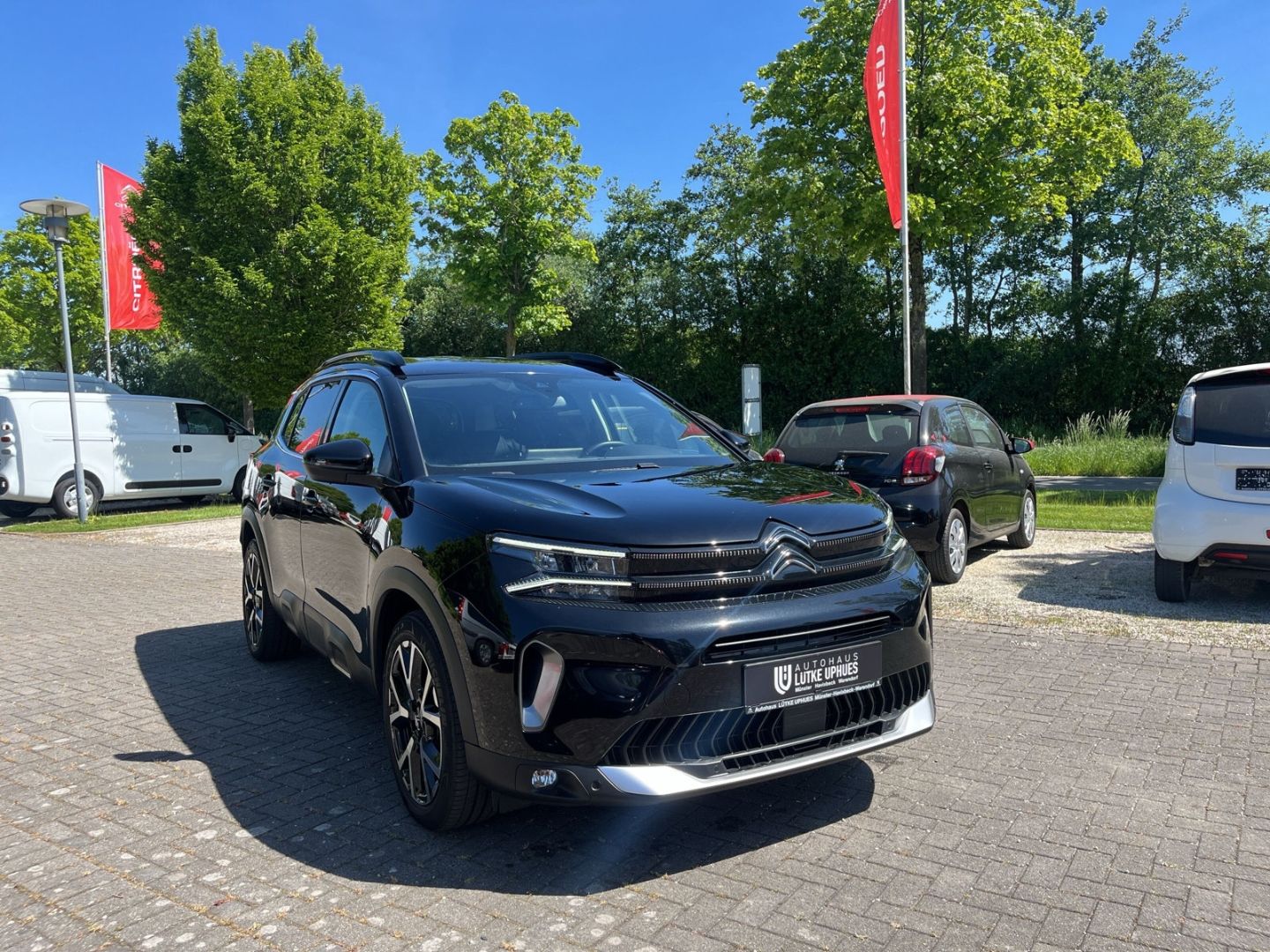 Fahrzeugabbildung Citroën C5 Aircross Shine 1.5 BlueHDi SHINE130 EAT8 ACC