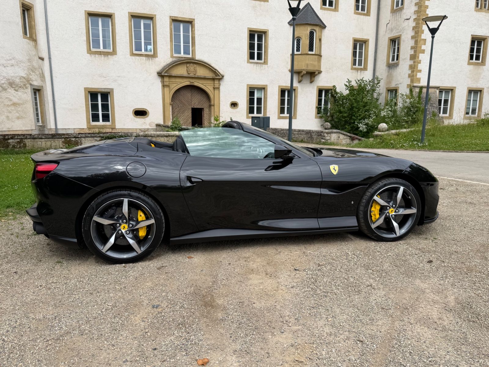 Ferrari Portofino 3.9 T V8 M DCT NEU ,MAGNERIDE,CARBON, imagem 2