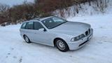 BMW gepflegter BMW 520i Touring - BMW 520 aus 2001: Kombi, 520i