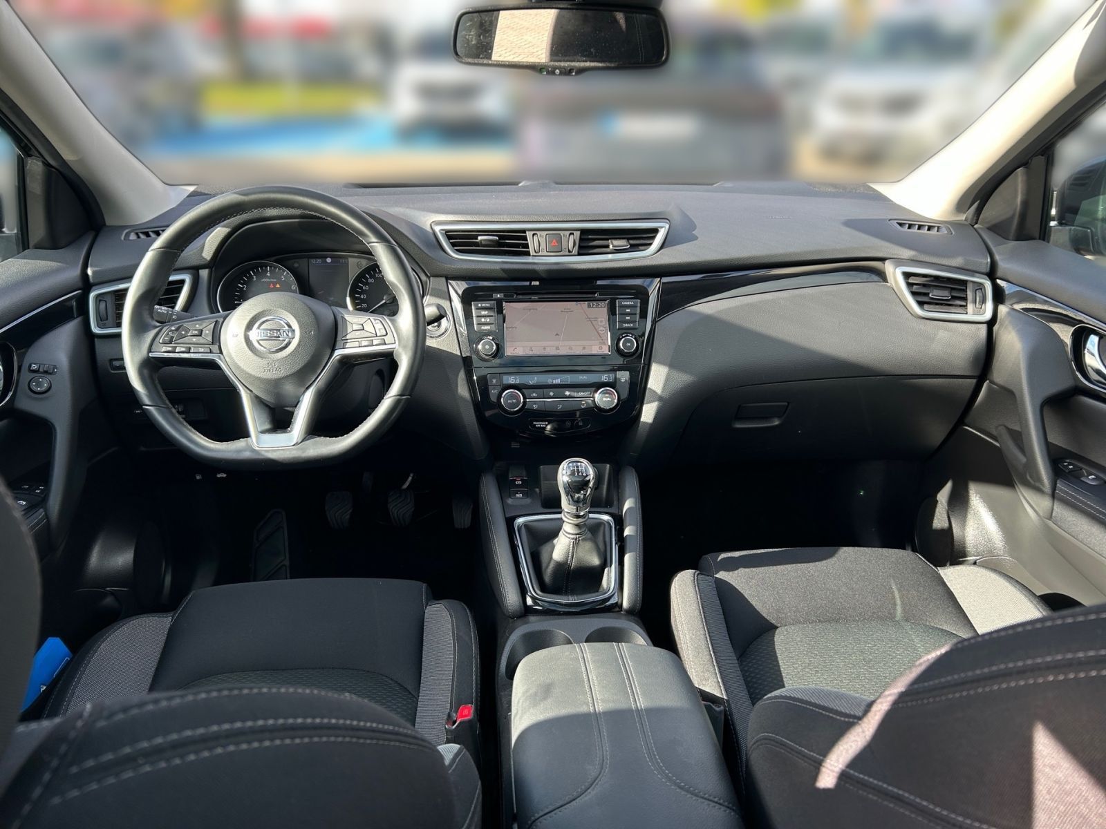 Fahrzeugabbildung Nissan Qashqai 1.3 DIG-T Zama Panorama AHZV