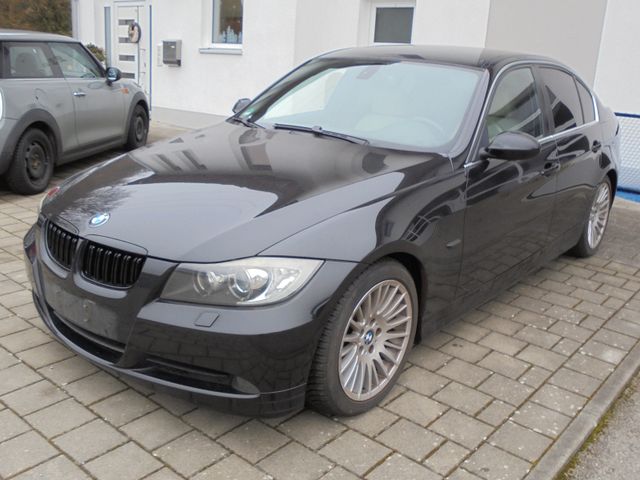 BMW 325i Limousine Leder