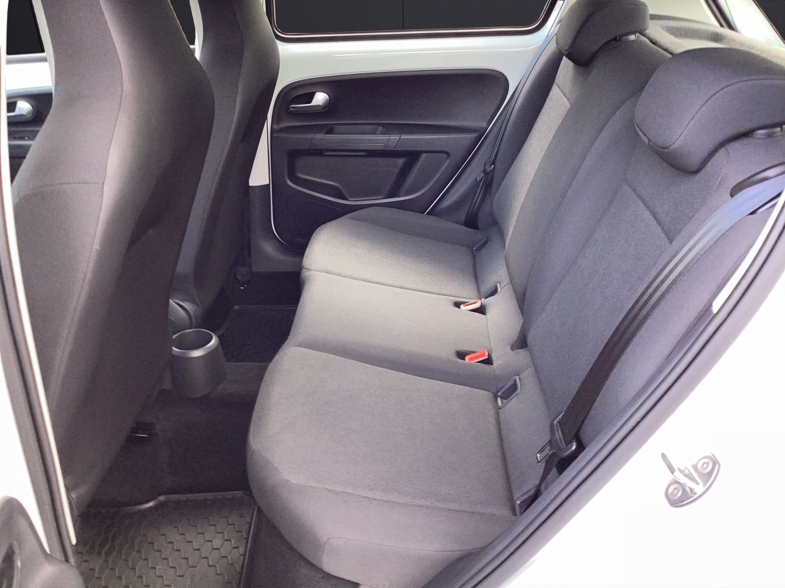 Fahrzeugabbildung Volkswagen up! 1.0 Climatronic DAB GRA RFK SH