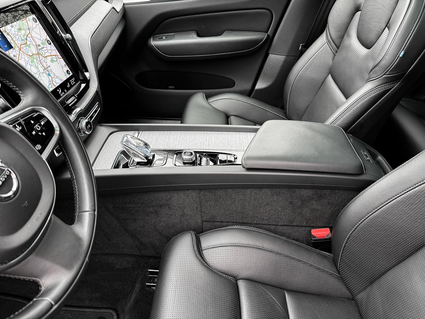 Volvo XC60 Inscription Recharge Plug-In Hybrid AWD T8 