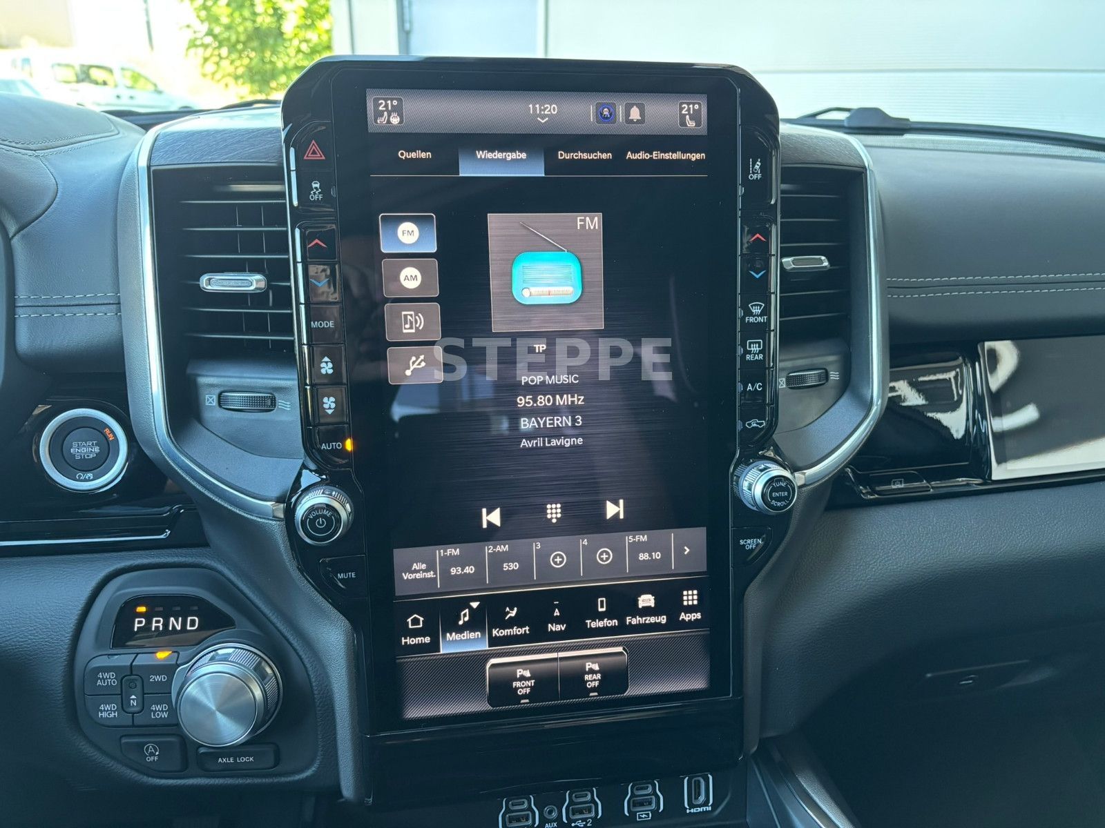 Dodge 2026 RAM 1500 5,7LV8 Night Safety Tech. AHK 22"
