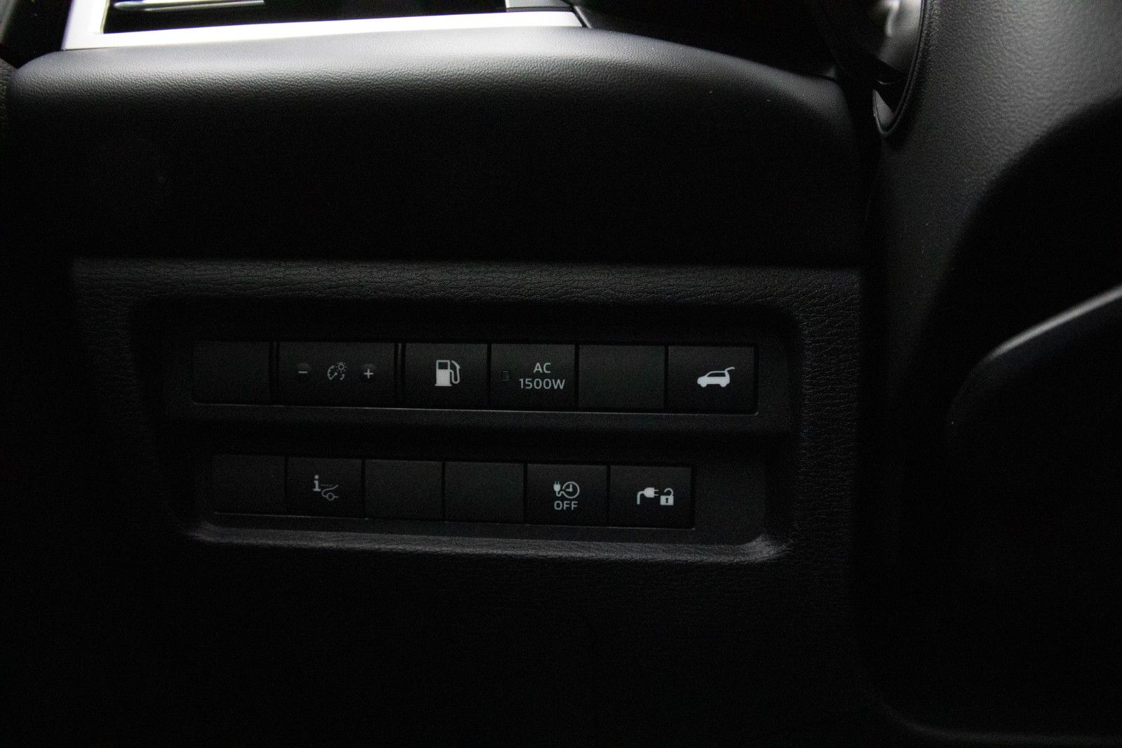 Fahrzeugabbildung Mitsubishi Outlander MY25 2.4 PHEV 4WD Intro Edition