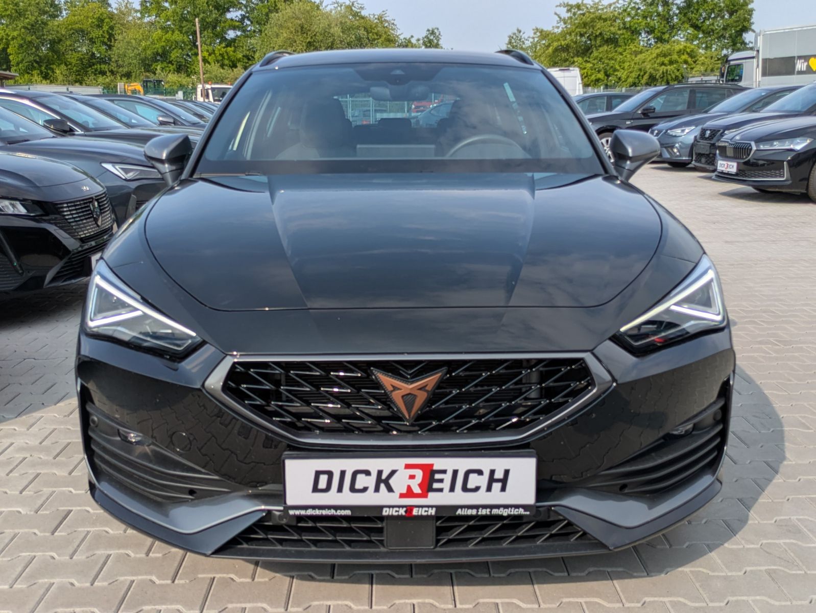 Fahrzeugabbildung CUPRA Leon 1.5 eTSI DSG MATRIX-LED*ACC*AHK*KAMERA*18"