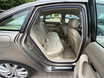 Audi A6 - 12