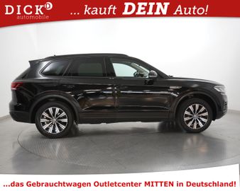 Volkswagen Touareg - 2