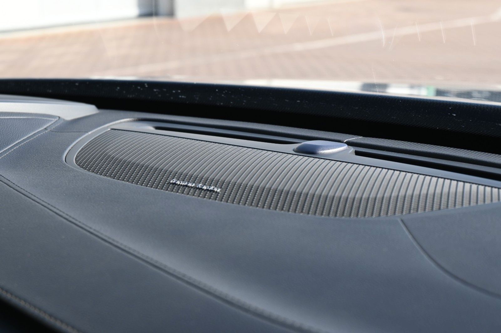 Fahrzeugabbildung Volvo XC90 R Design RC T8 Plug-In Hyb.AWD*LUFT*AHK*LED