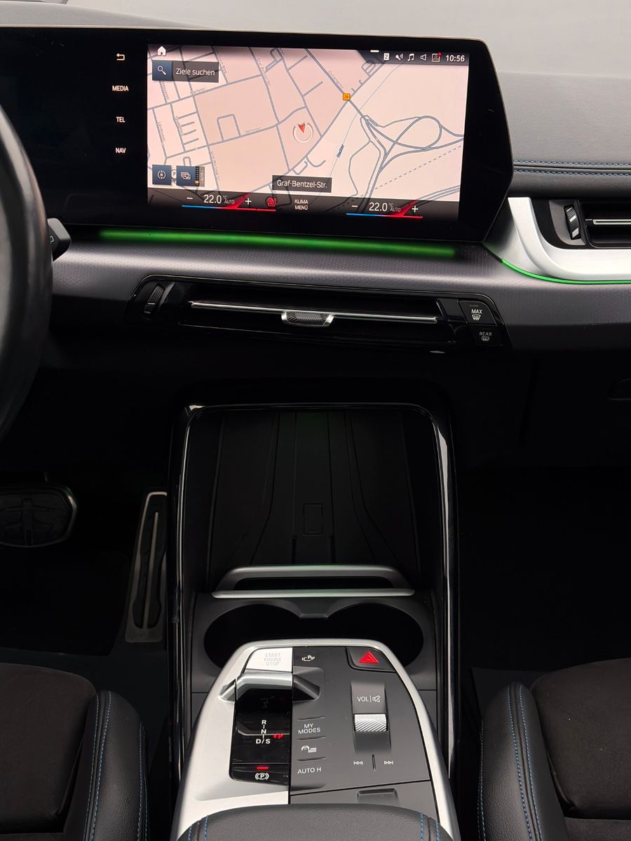 Fahrzeugabbildung BMW 223i Active Tourer M Sport Pano Massage H&K AHK