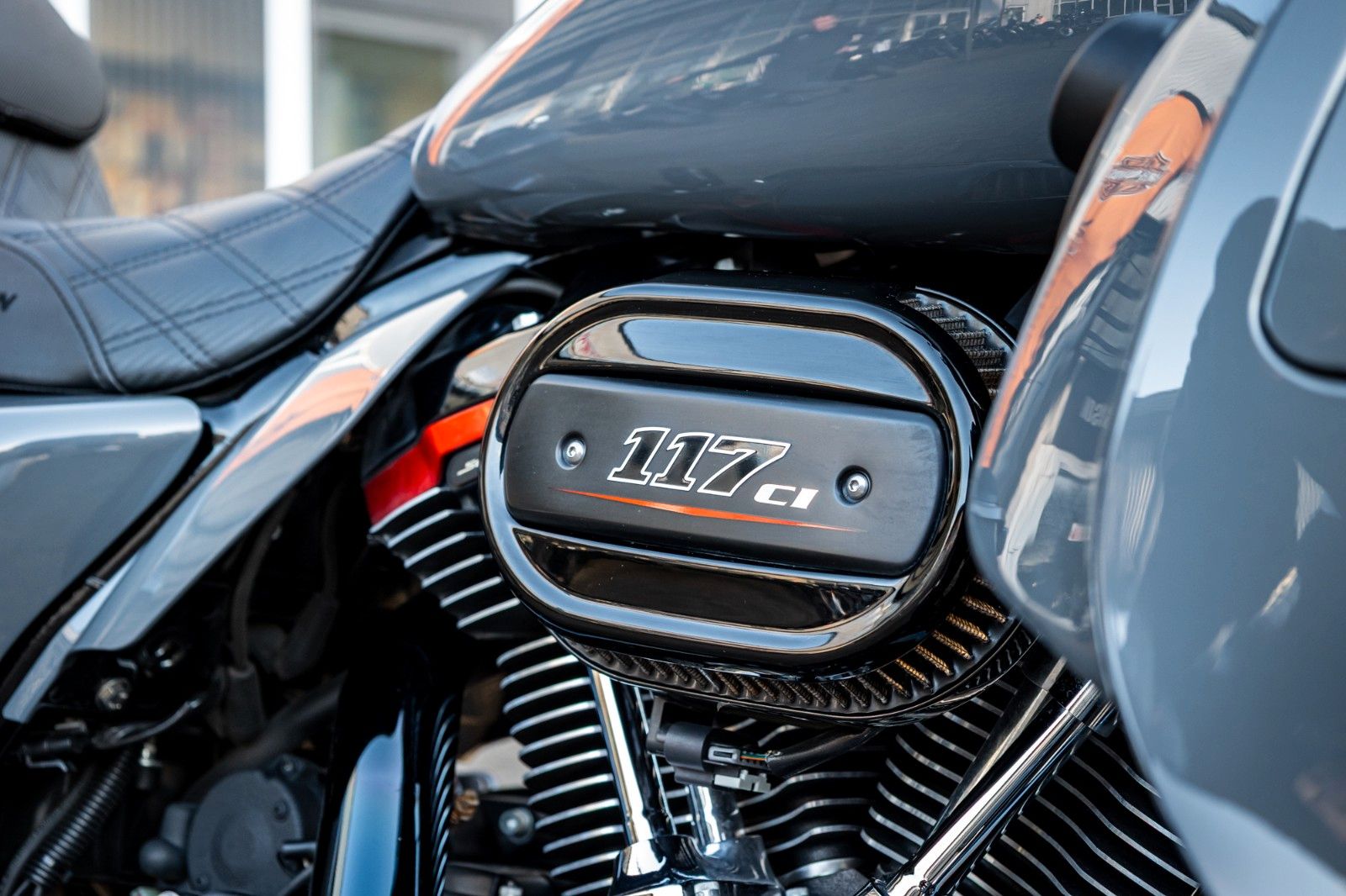 Fahrzeugabbildung Harley-Davidson FLHXSE CVO STREET GLIDE 117 cui - Jekill -