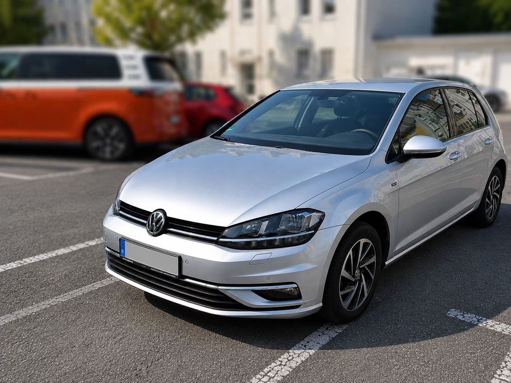 Image of Volkswagen Golf