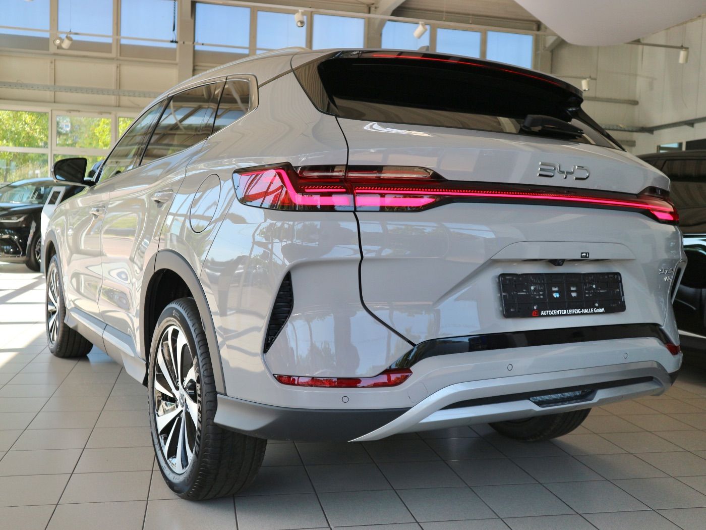BYD SEAL U