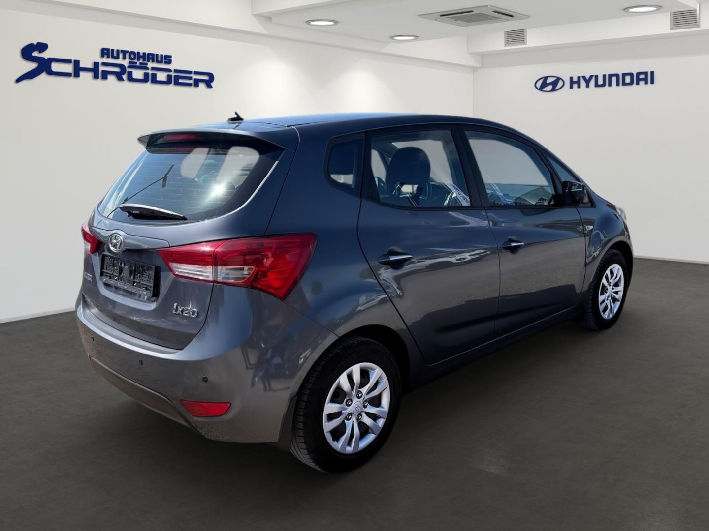 Fahrzeugabbildung Hyundai ix20 Comfort Plus 90 1.4 CRDI ALLWETTER+PDC+KLIM