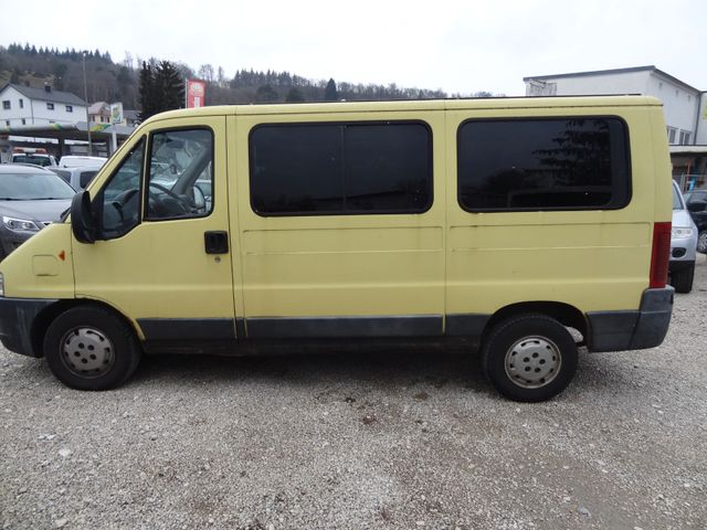 Fahrzeugabbildung Fiat Ducato Kombi 15 2.3 JTD Radstand 3200/9-Sitzer/