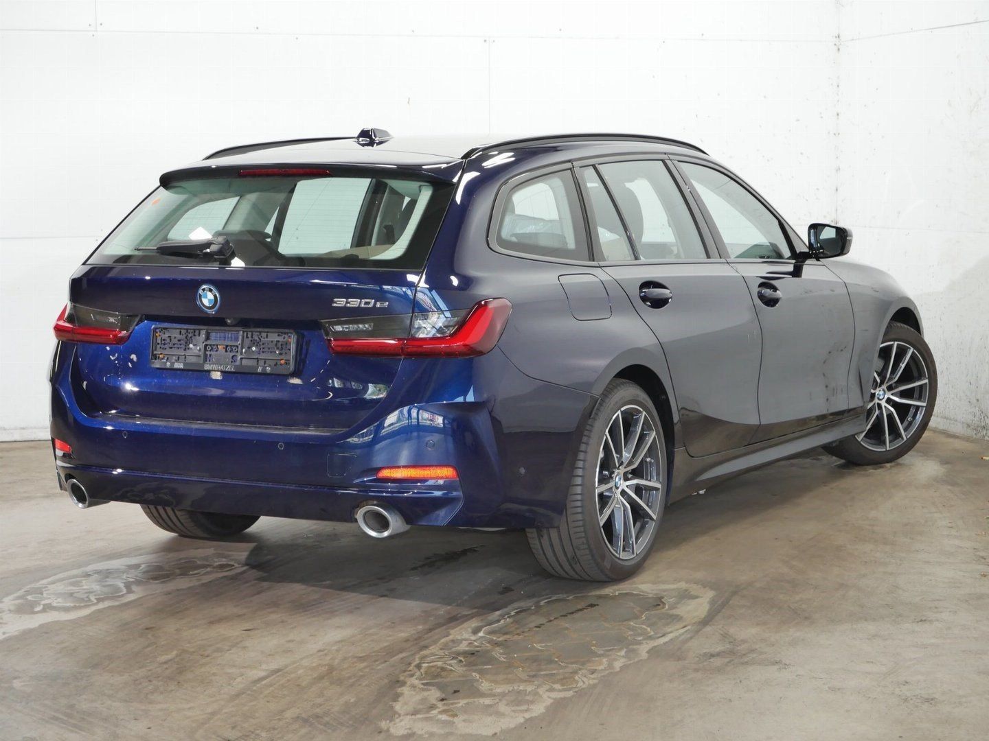 BMW 330 - Bild 4