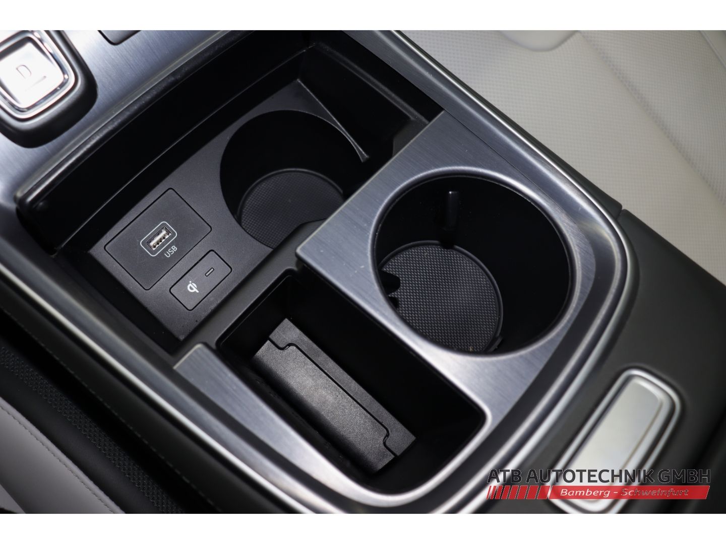 Fahrzeugabbildung Hyundai SANTA FE Signature 1.6l PHEV 4WD 97,4% SOH AHK-a