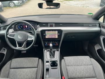 Volkswagen Passat Variant - 10