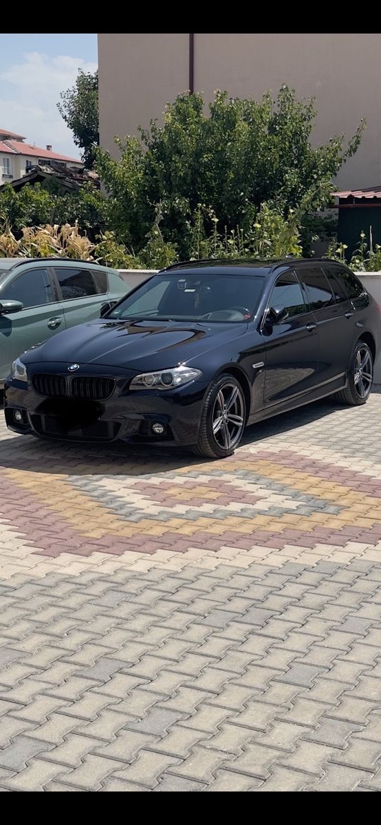 BMW 530d xDrive Kombi M Paket HUD Harman Kardon 