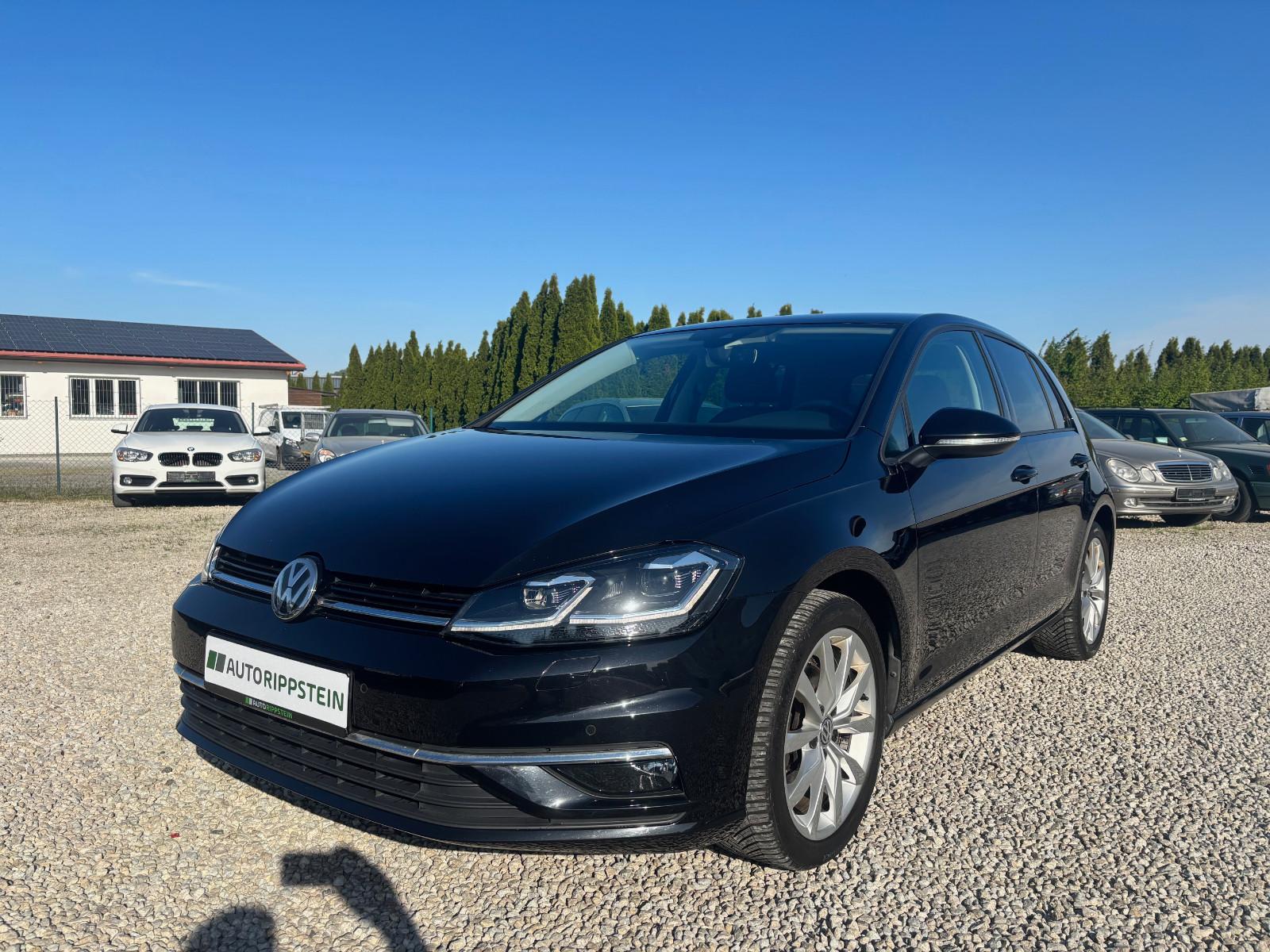 Volkswagen Golf VII 1.5 TSI Highline +ACC+NAVI+LED+PDC+