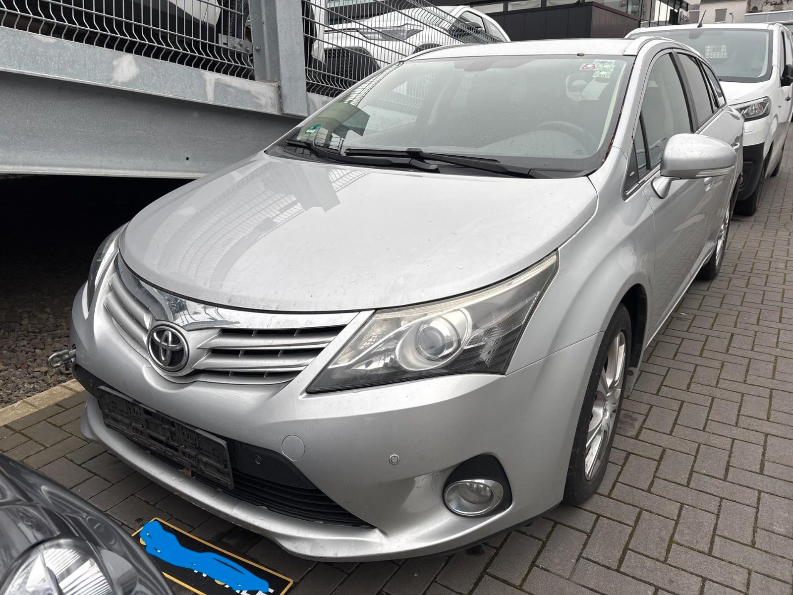 Toyota Avensis Kombi Executive Navi Facelift