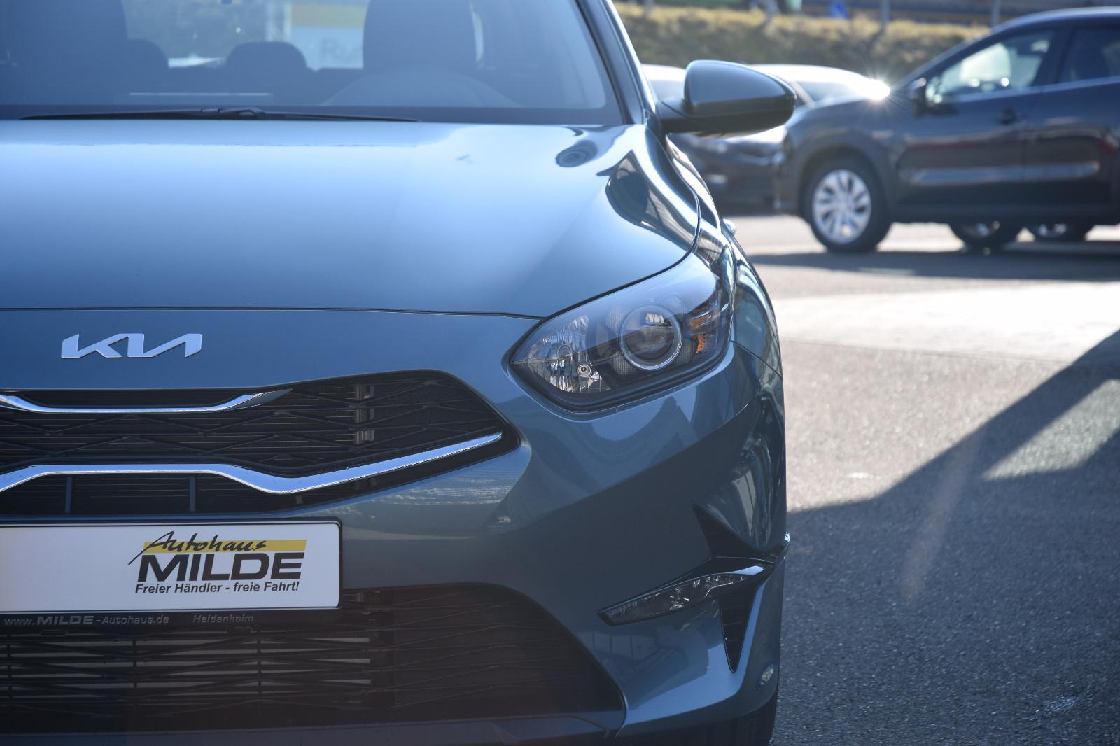 Kia Ceed SW 1.5 T-GDi DCT TEMP NAVI SHZ KAMERA LED