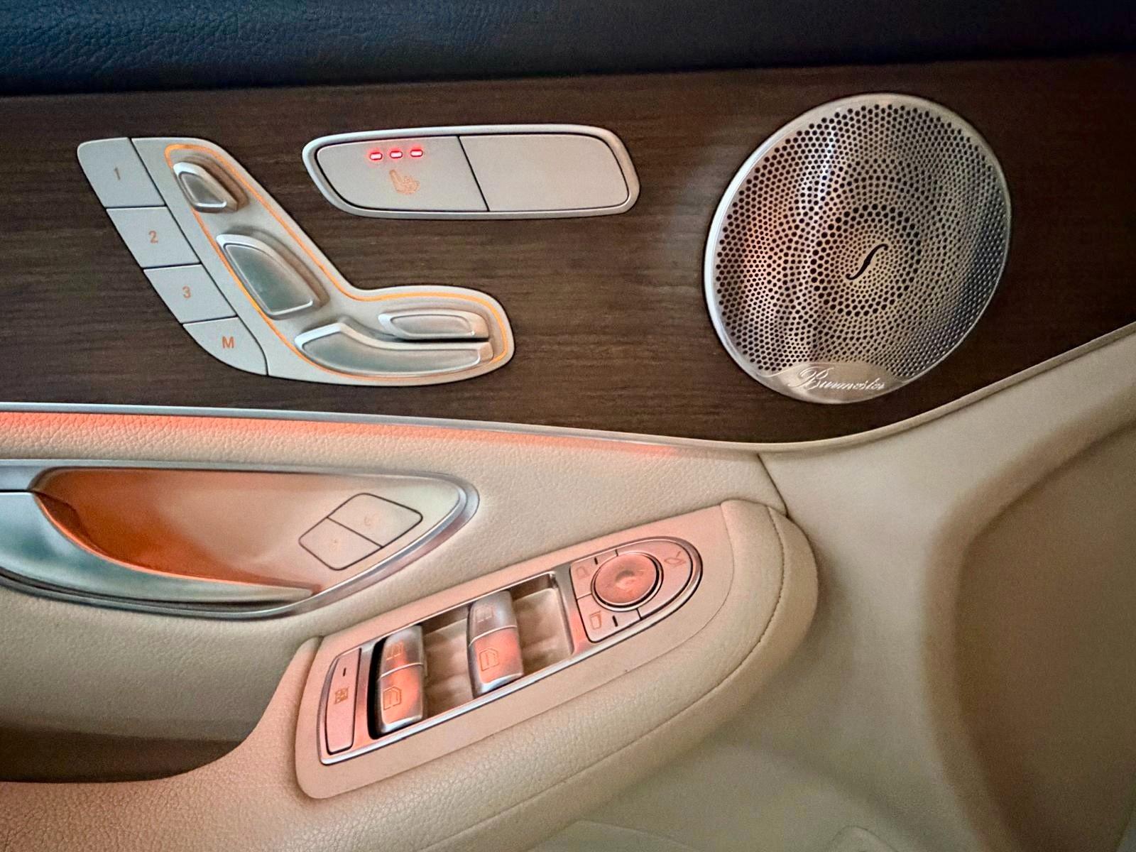Mercedes-Benz GLC 300*4Matic*Autom.*Leder*Pano*Burmester*LED*