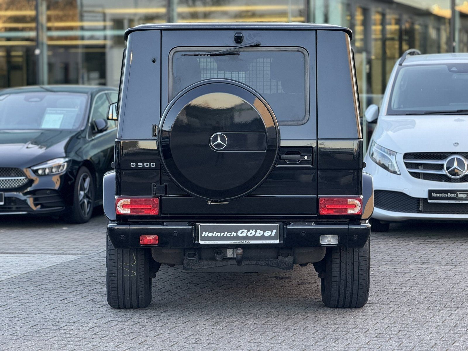 Fahrzeugabbildung Mercedes-Benz G 500 AHK*SCHIEBEDACH*STANDHEIZUNG+HARMAN-KARDON