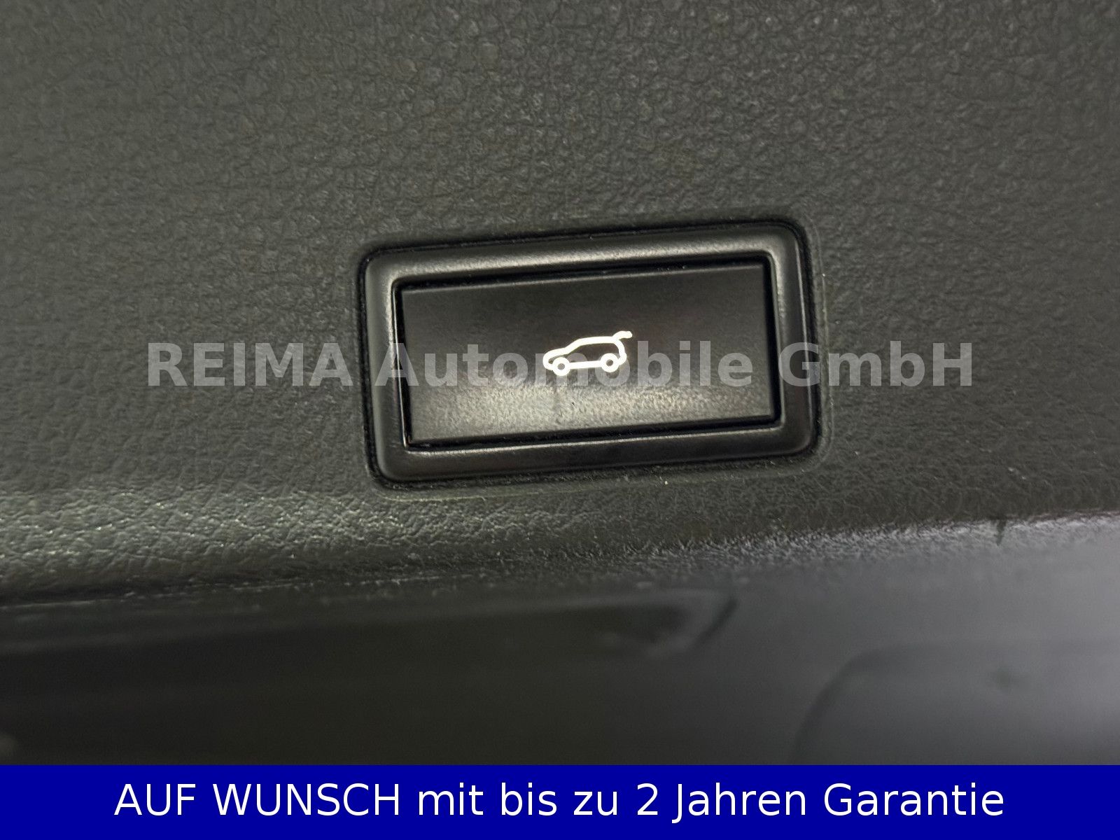 Fahrzeugabbildung Volkswagen Touareg V6 TDI 4Motion, R-Line, Pano, Xenon