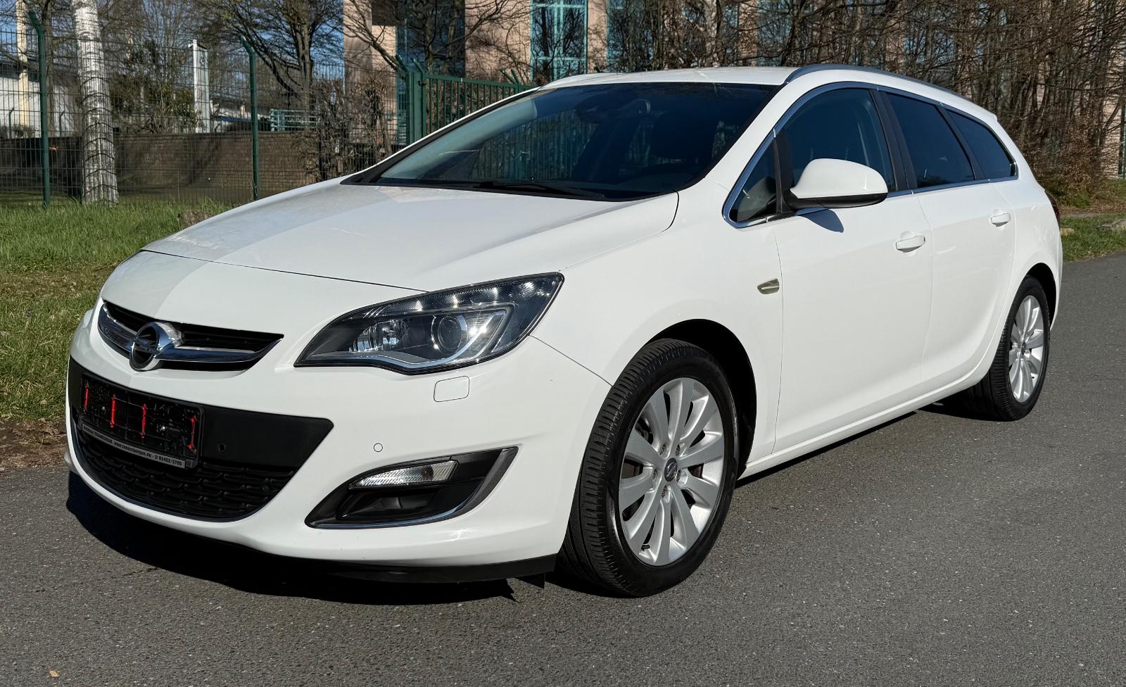 Opel Astra 1.6  Sports Tou.Innov./Navi/ Bi.Xen./Rück.