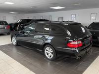 Mercedes-Benz E 280CDI/ T-Modell/8Fach/AHK/Tempo./Leder/HK