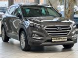 Hyundai TUCSON 1.6 2WD AHK|SCHECKHEFT|SHZ|RFK|NAVI|BT - Hyundai Gebrauchtwagen in Wuppertal
