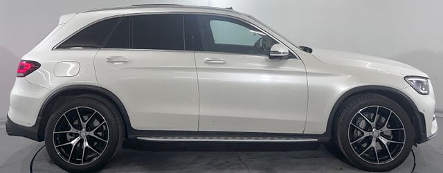 Mercedes-Benz GLC 300 4M AMG*PANO*DISTRONIC*AIRMATIC*360