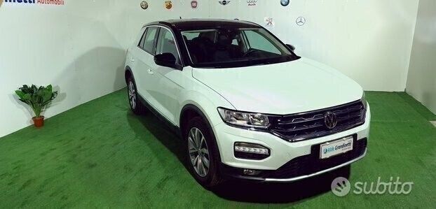Volkswagen T-ROC 1.6 tdi SCR Style 116cv anno 20 imagem 3