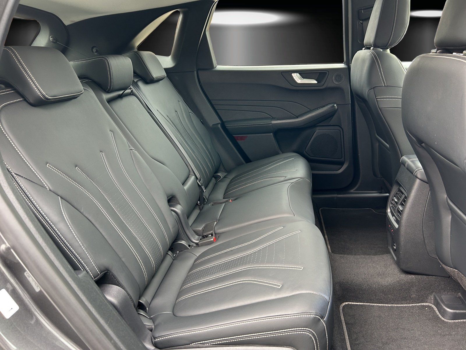 Fahrzeugabbildung Ford Kuga 2.5 Duratec Plug-in-Hybrid Vignale/AHK/B&O/