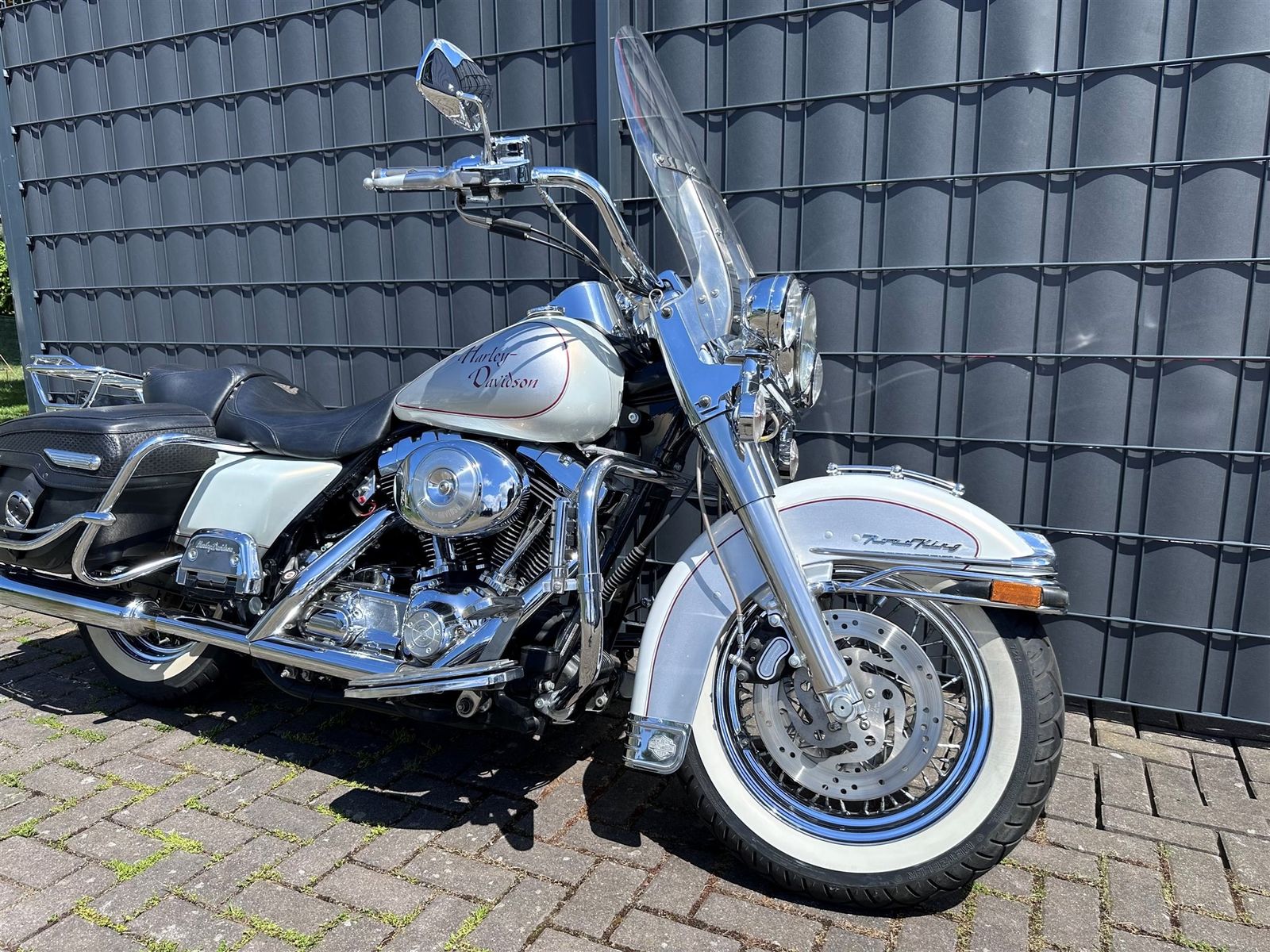 Fahrzeugabbildung Harley-Davidson Touring Road King FLHR FL1