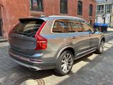 Volvo XC90 B6 Inscription | Scheckheft,AHK - gebrauchte Volvo XC90 aus dem Jahr 2020